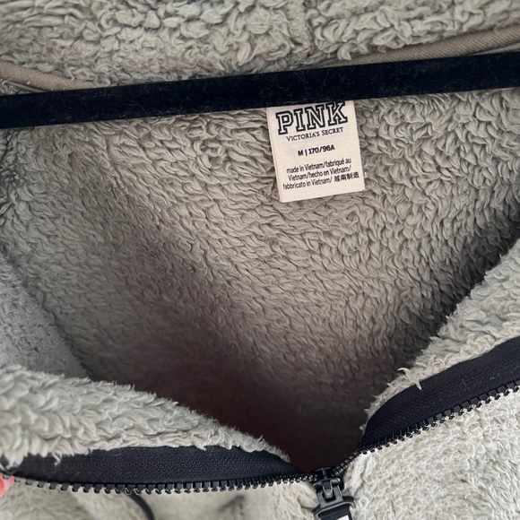 Pink fully hoodie - Picture 2 of 3